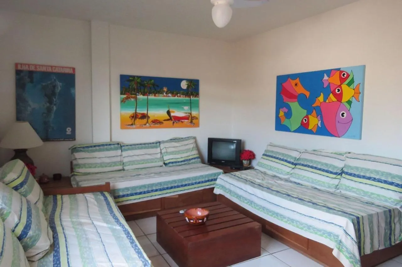 Residencial Camila Na Quadra Do Mar Em Bombinhas Apartment